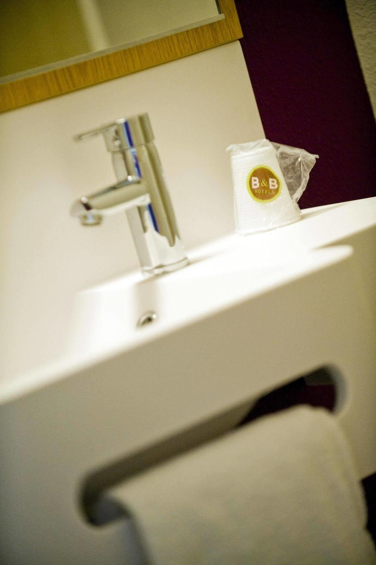 B&B Hotel Montlhery Linas ภายนอก รูปภาพ