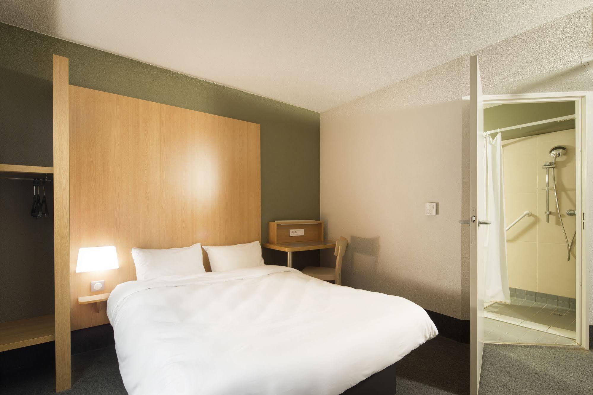 B&B Hotel Montlhery Linas ภายนอก รูปภาพ
